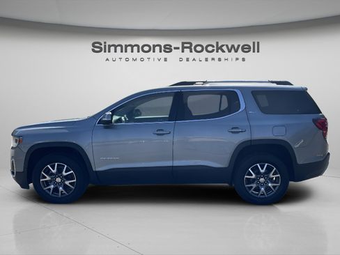 Used 2023 GMC Acadia SLT image 10