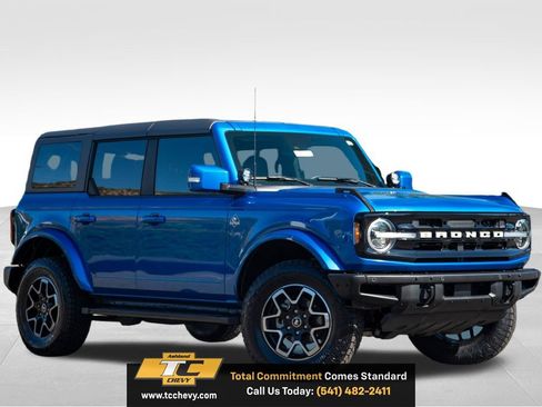 Used 2022 Ford Bronco Outer Banks AWD/4WD image 3