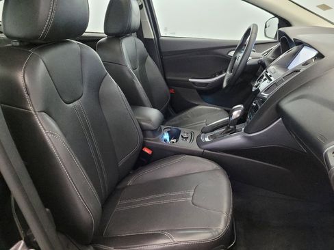 Used 2014 Ford Focus Titanium image 21