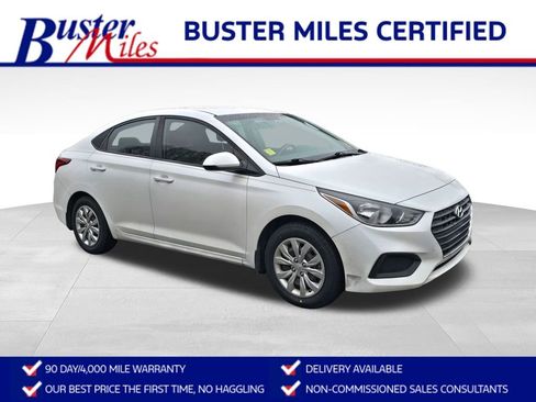 Used 2018 Hyundai Accent SE image 1