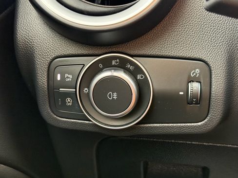 Used 2023 Alfa Romeo Stelvio Sprint RWD image 27