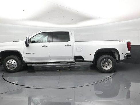 Used 2025 Chevrolet Silverado 3500 LTZ w/ LTZ Plus Package AWD/4WD image 26