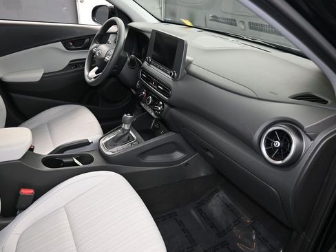 Used 2023 Hyundai Kona SEL image 41