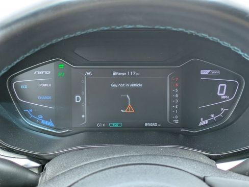 Used 2022 Kia Niro Touring Special Edition image 27