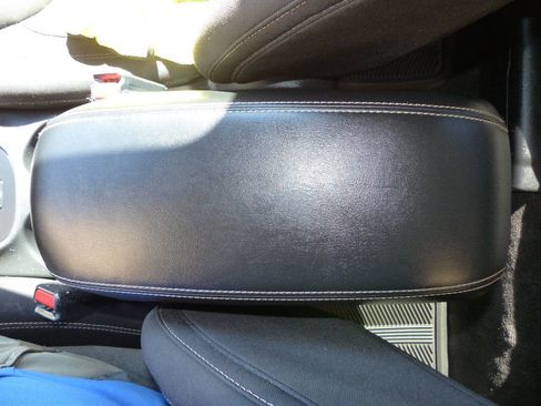 Used 2016 Jeep Cherokee Sport image 49