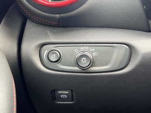 Used 2023 Chevrolet Blazer RS image 23