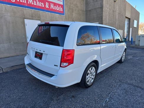 Used 2016 Dodge Grand Caravan SE w/ Quick Order Package 29E SE image 8