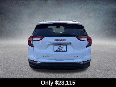 Used 2023 GMC Terrain AT4 AWD/4WD image 4