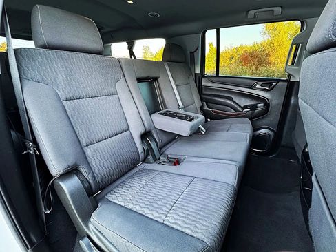 Used 2019 GMC Yukon XL SLE image 30