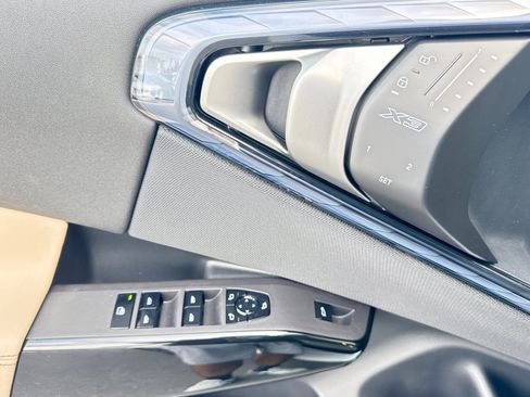 New 2026 BMW X3 xDrive30 w/ Premium Package image 13