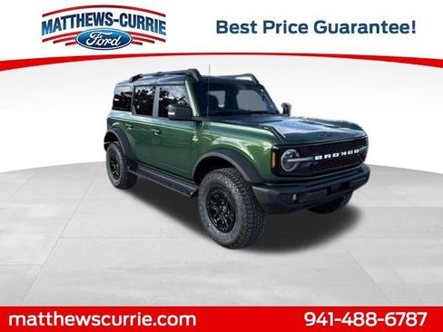 New 2025 Ford Bronco Outer Banks w/ Sasquatch Package image 1
