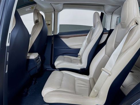 Used 2017 Tesla Model X 100D image 11