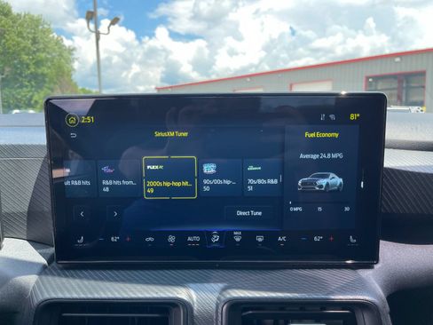 Used 2024 Ford Mustang Coupe RWD image 18