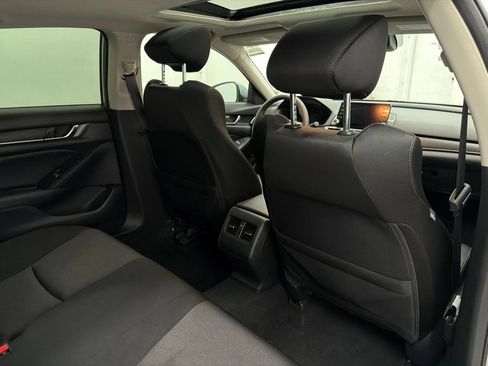Used 2020 Honda Accord EX image 24