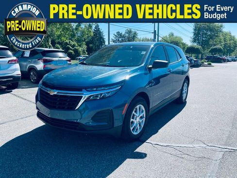 Used 2024 Chevrolet Equinox LS w/ LS Convenience Package FWD image 1
