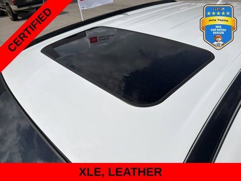 Certified 2022 Toyota RAV4 XLE w/ Convenience Package FWD image 9
