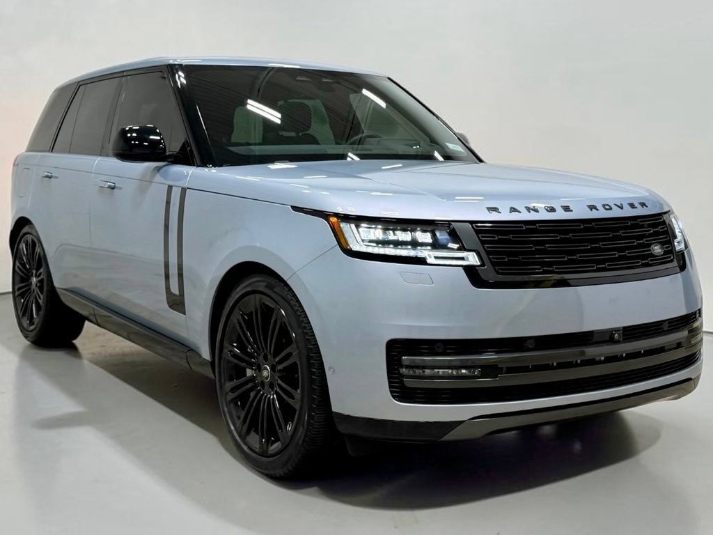 Used 2024 Land Rover Range Rover SE AWD/4WD image 8