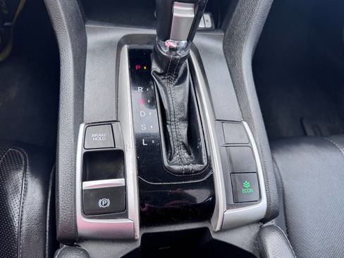 Used 2016 Honda Civic Touring image 19