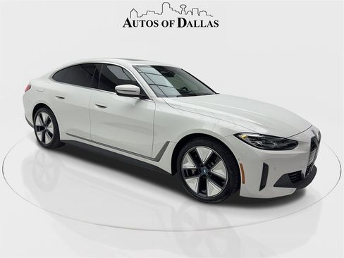 Used 2022 BMW i4 eDrive40 image 2