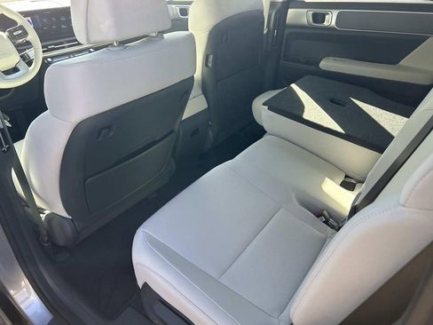 New 2026 Hyundai Santa Fe SE image 18