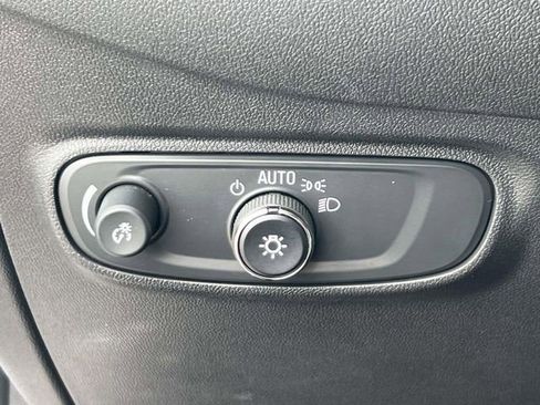 Certified 2024 Chevrolet Equinox LS FWD image 24