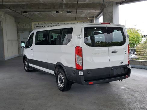 Used 2024 Ford Transit 350 XL image 3