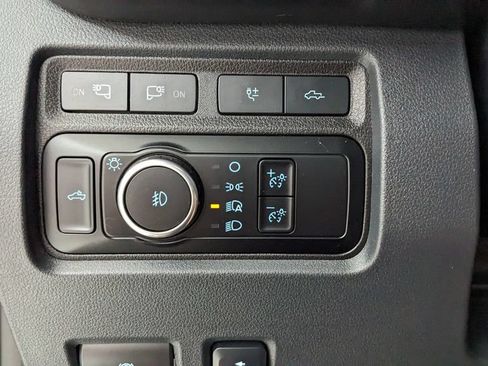 Certified 2024 Ford F250 Platinum AWD/4WD image 21