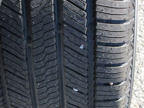 Used 2023 Jeep Grand Cherokee Limited w/ Black Appearance Package image 5