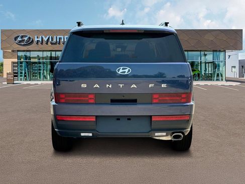Used 2025 Hyundai Santa Fe SEL FWD image 6