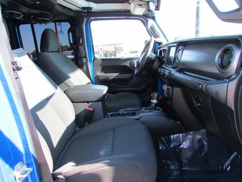 Used 2023 Jeep Gladiator Sport AWD/4WD image 20