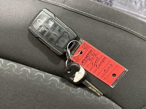 Used 2016 GMC Canyon SLE w/ SLE Convenience Package image 30