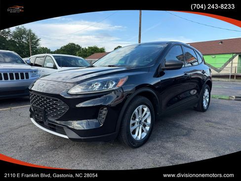 Used 2020 Ford Escape S FWD image 3