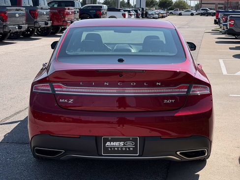 Used 2017 Lincoln MKZ Reserve w/ Climate Package FWD image 5