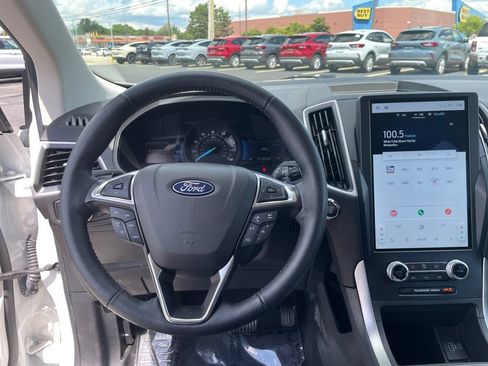 Certified 2023 Ford Edge SEL w/ Convenience Package AWD/4WD image 16