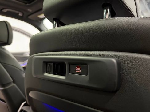 Used 2020 BMW X5 xDrive40i w/ M Sport Package image 52