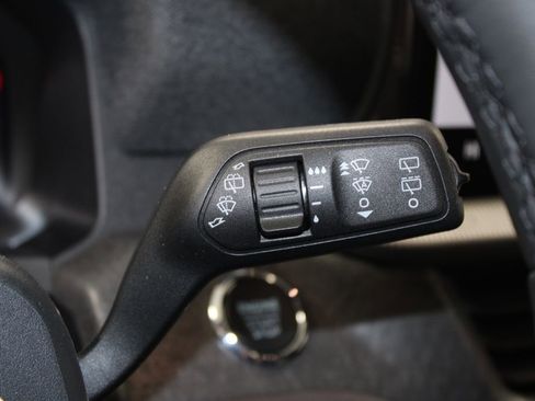 New 2026 Ford Explorer Platinum image 40