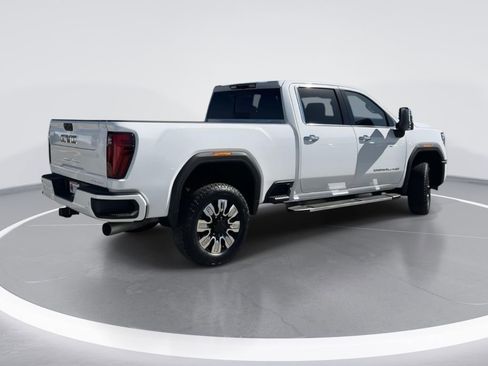 New 2026 GMC Sierra 3500 Denali AWD/4WD image 3