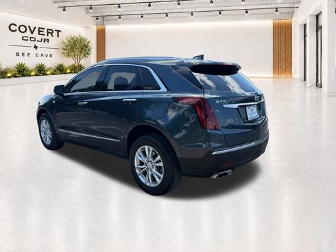 Used 2021 Cadillac XT5 Luxury w/ LPO, Floor Liner Package FWD image 9