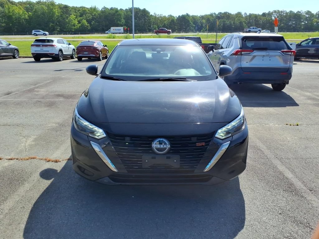 Used 2025 Nissan Sentra SR FWD image 2