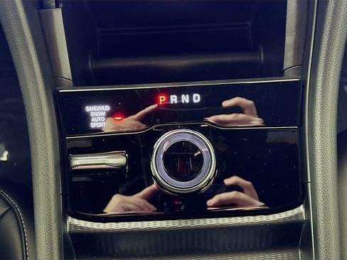 New 2025 Jeep Grand Cherokee L Limited w/ Black Appearance Package image 17