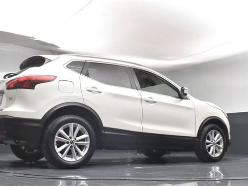 Used 2019 Nissan Rogue Sport SV image 37