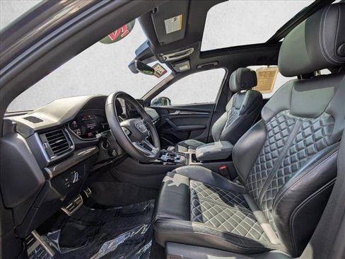 Used 2023 Audi SQ5 Premium Plus w/ Premium Plus Package image 17