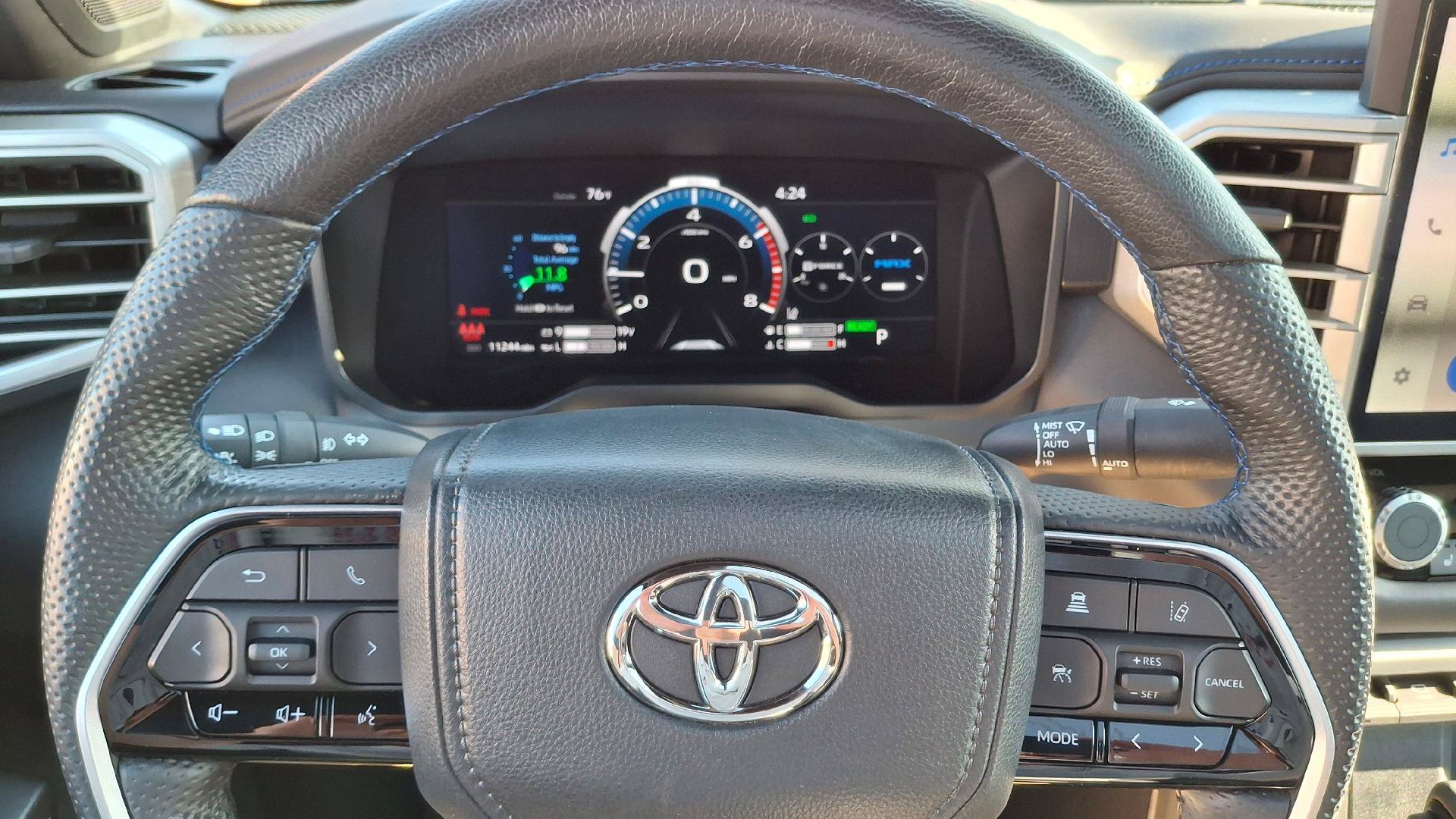 Used 2024 Toyota Tundra Platinum w/ TRD Off-Road Package AWD/4WD image 16
