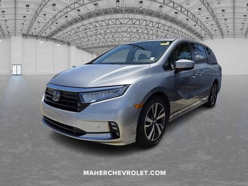 Used 2023 Honda Odyssey Touring image 3