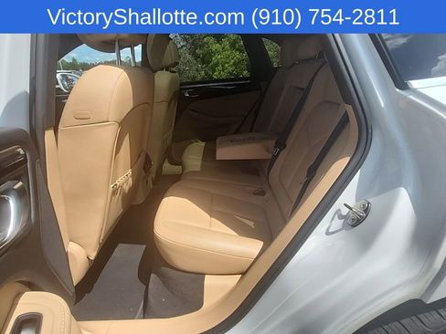 Used 2018 Porsche Macan S AWD/4WD image 26
