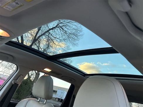 Used 2021 Subaru Ascent Limited w/ Technology Package image 25