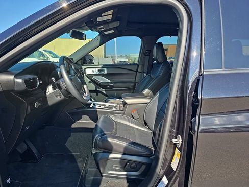 Used 2023 Ford Explorer ST w/ Technology Package AWD/4WD image 14