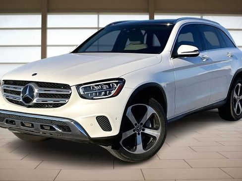 Used 2021 Mercedes-Benz GLC 300 4MATIC image 1