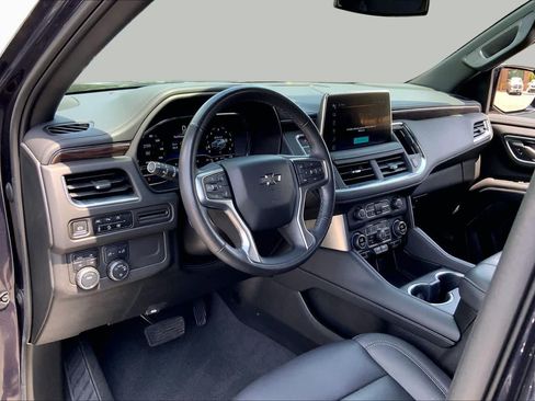 Used 2023 Chevrolet Tahoe Z71 w/ Luxury Package AWD/4WD image 18