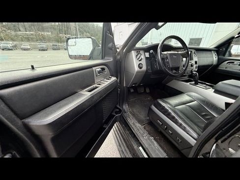 Used 2016 Ford Expedition EL XLT w/ Equipment Group 202A image 6